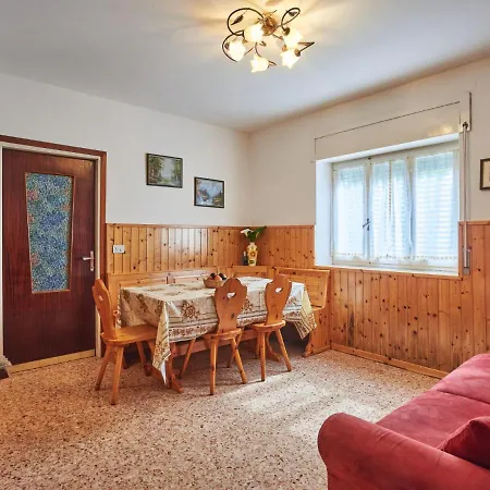 Marta - Gla161 By Interhome Gera Lario